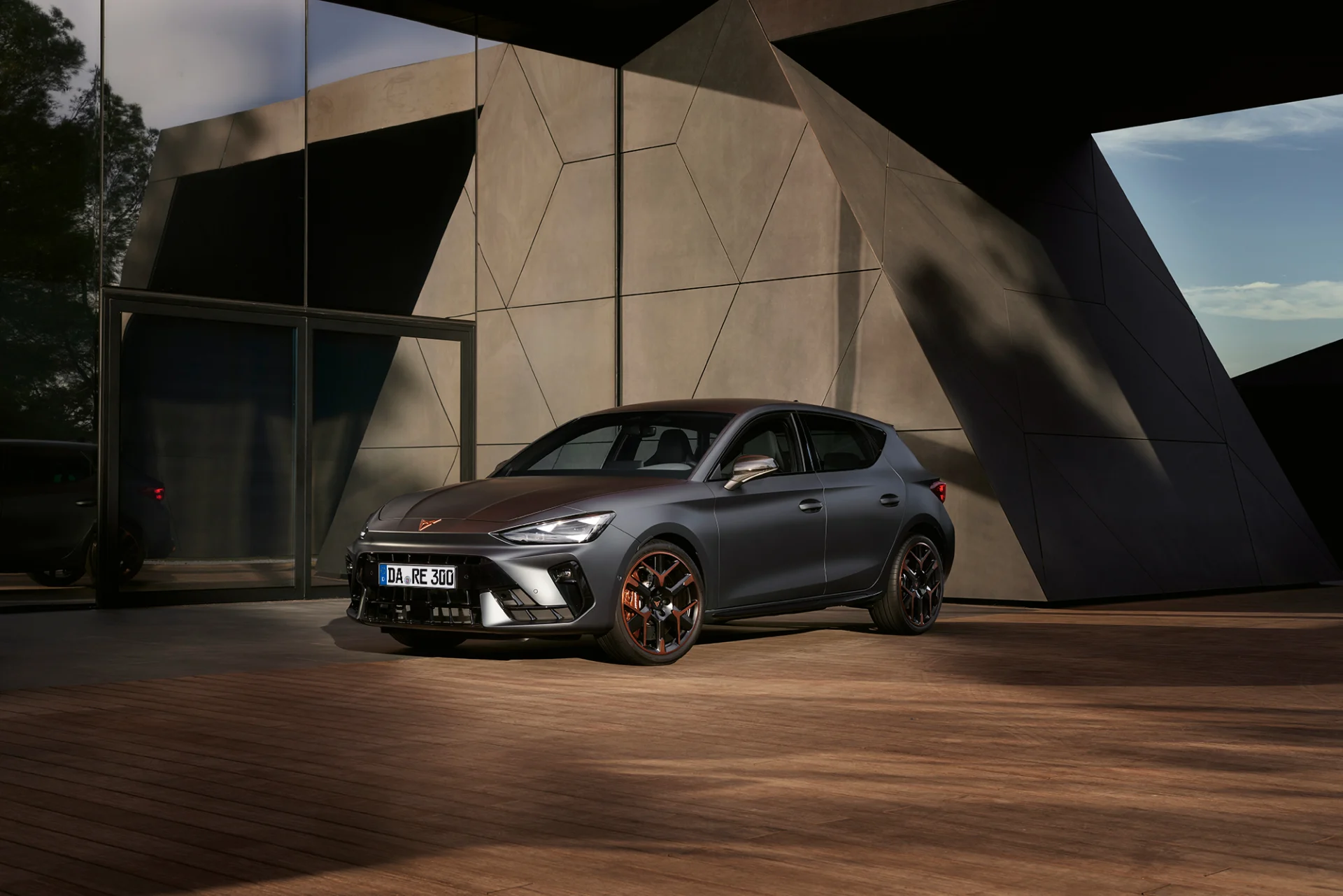 CUPRA LEON PA 5D 119 Front 18 06 2027 NoDeepfake